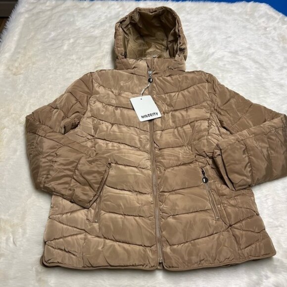 NWT gold puffer coat - Picture 1 of 4